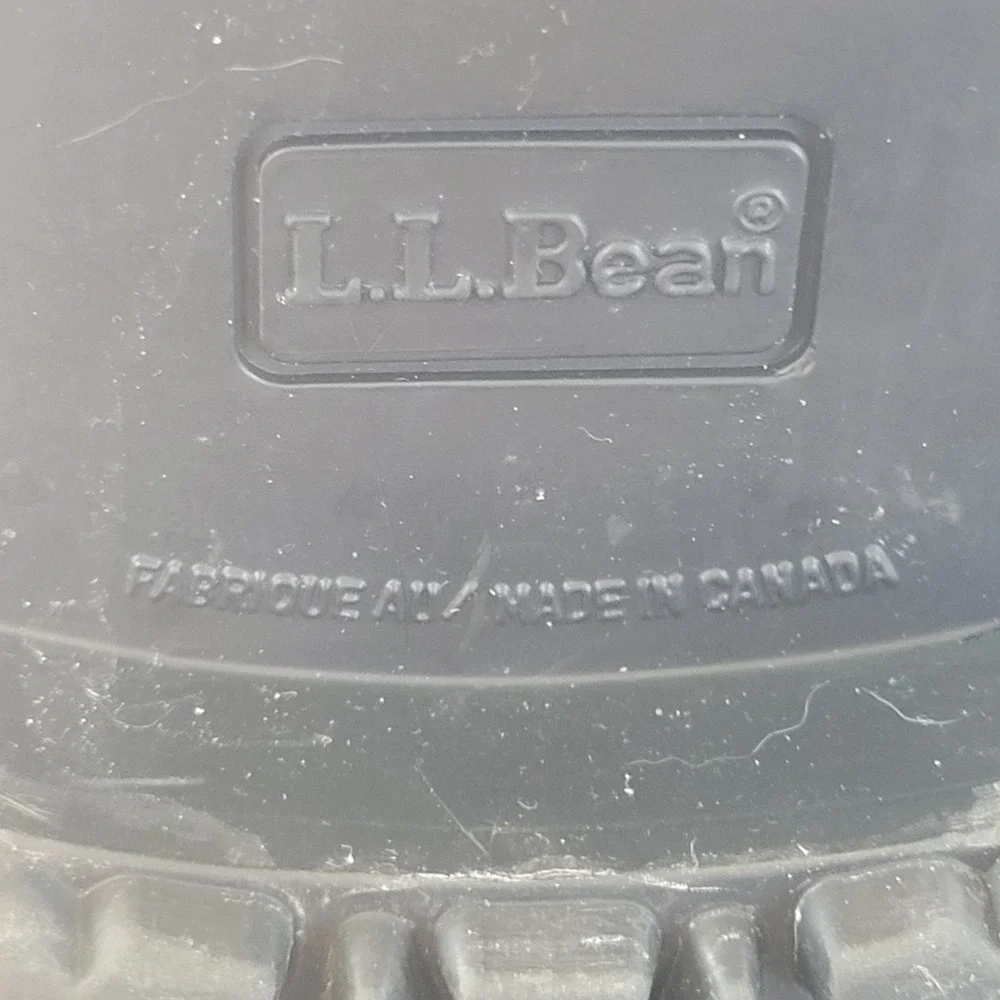 LL Bean Womens Black Leather Lug Sole Boots Size 9 Wide Rear Zip Canada Rugged